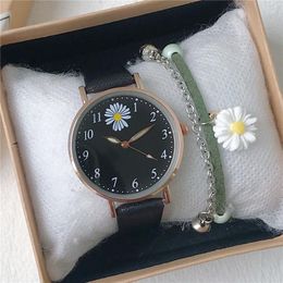 Wristwatches 2023 Fashion Women Watch Simple Black Leather Strap Quartz Daisy Bracelet Ladies Casual Dress Sport Clock Reloj