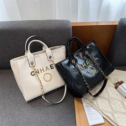 Luxury Fashion Handbags Beach Bags Brand Metal Badge Tote Bag Small Evening Handbag Female Capacity Large Leather One Shoulder Backpack factory outlet 70% off 44BO