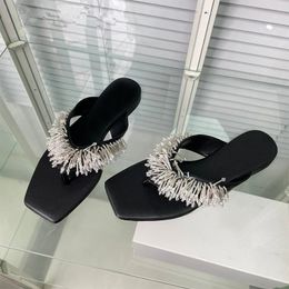 Rhinestone Flip Flops Flat Slippers Women Designer Split Toe Casual Mules Beach Shoes Summer Crystal Party Dress Slides