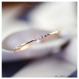 Band Rings Hot Couple Simple Crystal Ring Cute Fine Tiny Zircon Classical Women Tail Rings Lovers Gold Silver Color Wedding Ring Jewelry