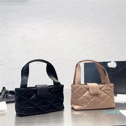 Designer-Bag Women's One Shoulder underarm bag Fashion Hardware Buckle Handbag Open bag