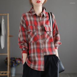 Women's Blouses 2023 Spring Autumn Arts Style Women Long Sleeve Loose Casual Shirts Turn-down Collar Double Pocket Cotton Plaid Blouse V561