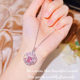 Pendant Necklaces Romantic Exquisite Silver Colour Jewellery Rhombus Pink Crystal Female Engagement Banquet Accessories 2023 Trend