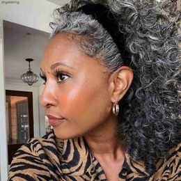 Naturally curly hair over 50 The trendiest looks for short hair