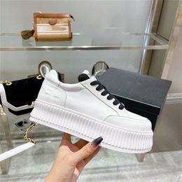 Chanelshoes Design Bowling Shoes Luxury Fashionable Men Women Leather Canvas Letter Casual Outdoor Sports Running Shoes 01-012