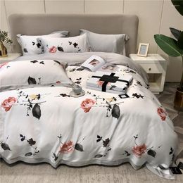 Bedding conjuntos 2023 de quatro peças algodão casal de algodão doméstico capa de colcha de colcha bordada confortável e cinza floral cinza de cor cinza