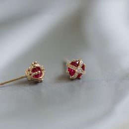 Stud Earrings Simple Crown Women Inlaid Red Crystal Right Staff Noble Elegant Fashion Wedding Jewellery Gift Accessories