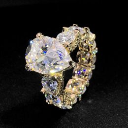 Custom Ladies Luxury S925 Silver 9k 10k 14k 18k Gold 5ct Pear Moissanite Full Lab Growth Diamond Wedding Proposal Ring