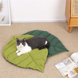 Mats Leaf Shape Soft Dog Bed Mat Soft Crate Pad Machine Washable Mattress for Large Medium Small Dogs and Cats Kennel Pad