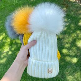 Berets Fur Pompoms Hat Fashion 2023 Real Ball Hats Winter Cap Kids Boy Girl Aldult Keep Warm Big Pom Poms Ski