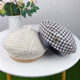 Berets Women's Hat Beret 2023 Fashion All-match Houndstooth Female British Retro Octagonal Painter Autumn Kepi