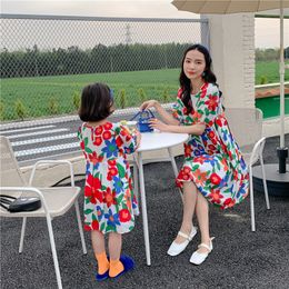 Family Matching Outfits Mother And Daughter Dress Summer Parent-Child Matching Floral Pattern Dresses For Women Clothing Baby Girls Clothes Robe 230506