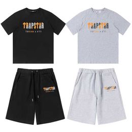 Designer Clothing Fashion Tracksuit Tees Tshirt Summer New Trapstar Letter Orange Grey Towel Embroidery Casual Set Short Sleeve Shorts for Men Women Couples