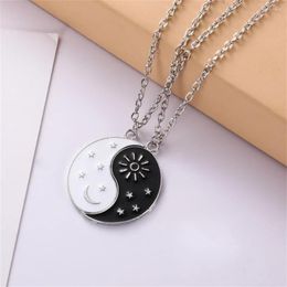 Pendant Necklaces Yin Yang Couple Necklace Star Sun Moon Tai Chi Chinese Style Friends Pendants And For Women Accessories Jewelry Sets