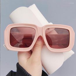 Sunglasses Candy Frame Overiszed Women Trendy Girl Plaid Eyewear Shades High Quality Square Vintag Sun Glasses For Female Men