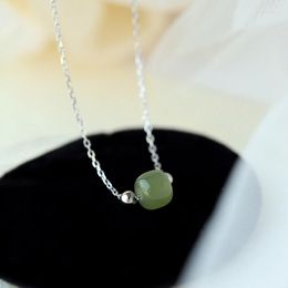 Pendant Necklaces Silver-plated Simple Jade Bead Necklace For Women Fashion Charm Light Luxury Oval Clavicle Chain Jewellery