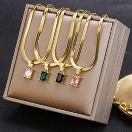 Pendant Necklaces Vintage Rust Steel Zircon Flat Snake Bone Chain Blade Square Emerald Women Drop 230506