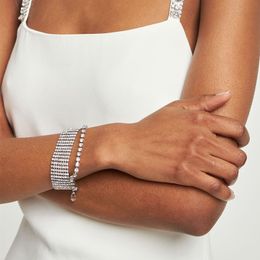 Hochzeitsarmbänder Neues Wasserbohrgerätzubehör einfaches Temperament mehrschichtiges Armband Modearmband Frau Armband