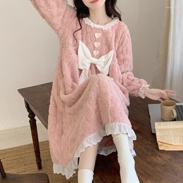 Women's Sleepwear Round Neck Lace Long Sleeve Nightgown Coral Fleece Sleepdress Loose Home Dressing With Bow Winter Lingerie