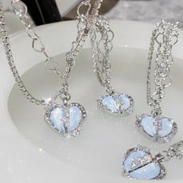 Pendant Necklaces Delicate Split Heart Necklace for Women Gothic Vintage Multi Layered Collarbone Chain Wedding Party Gift Jewellery 230506