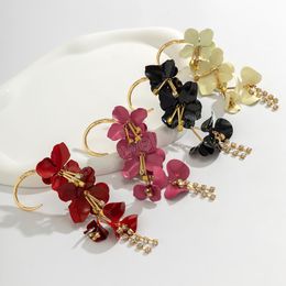 Colourful Petal Flower Ear Cuff Tassel Clip Earrings for Women Elegant No Piercing Wed Jewellery Y2K Accessories