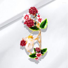 Brooches Female Fashion Cute Squirrel Flower For Women Luxury Yellow Gold Colour Alloy Enamel Animal Brooch Safety Pins
