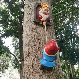 Garden Decorations Climbing Gnomes Tree Decor Cute Gnome Statue Art Resin Dwarf Sculpture for Yard Outdoor Decoration Ornaments 230506