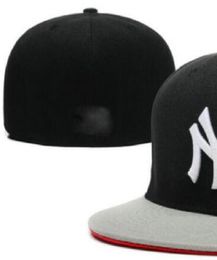 Ready Stock Wholesale High Quality Men's New York Sport Team Fitted Caps LA NY Flat Brim on Field Hats Full Closed Design Size 7- Size 8 Fitted Baseball Gorra Casquette A12