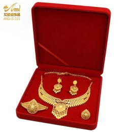 Pendant Necklaces ANIID Dubai Plated Jewelry Set For Women Indian Earring and Necklace Nigeria Moroccan Bridal Accessorie Wedding Bracelet Gifts 230506