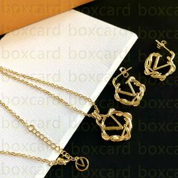 Designer Letter Necklace Drills Ornament Pendant Necklaces Bracelets Earring Set Dress Party Gift