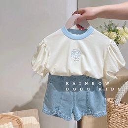 Sets Suits Korean Teenagers Baby Kid Girls Embroidery T shirt 2023 Summer Short Sleeve Top Denim Shorts 2pcs Outfits Girl Clothes 230508