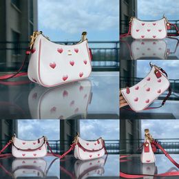 Nxy Evening Bags Shoulder handbag Women Mini Tote White Leather Underarm Bag Fashion Crossbody Luxurys Designers Handbags Purse Love Print Valentine 230207