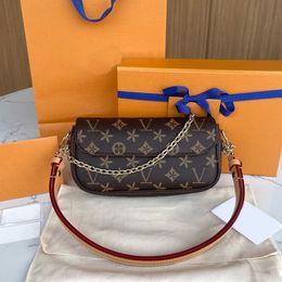 womens Embossed Designer envelope bag handbag hobo wallet on chain ivy mens Luxury leather shoulder bag men cross body M81911 M82210 tote sling mini phone clutch bags