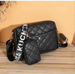 Classic Designer Women Bags Leather Mini Size Fashion Leisure sack Casual Handbag Favourite Crossbody Bags 1445