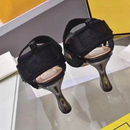 2023Classic High Heel Sandals Designer Shoes Fashion 100% Leather Womens Dance Shoes Sexy High Heel Shoes Lace Womens Metal Belt Buckle Thick Heel Womens Shoes Large