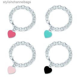 Charm Bracelets Colors Designer Silver heart-shaped Bracelet For Women Ladies Summer Fashion Woman Bangles Wedding Engagement Jewelry