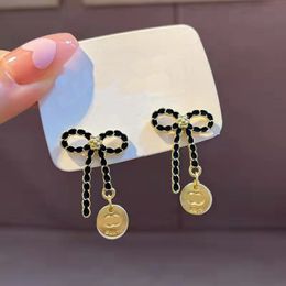 Luxury Designer Brand Stud Earring Bow Pearl Letter Pendant For Women Earring Wedding Party Jewerlry Accessories High Quality