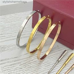 Bangle Wide 6th Geração de Gold Cuff Titanium Steel Designer 18K Gold Silver Rose Gold Mulheres Mulheres Bracelet Bracelets Bracelets de fenda