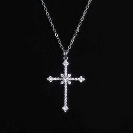 Pendant Necklaces 1pcs Imitation White Gold Necklace Ladies Cold Wind Full Of Diamonds Star Shining Cross Jewellery 230506