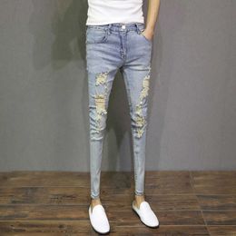 Men's Jeans Teenagers Denim Jeans Social Spirit Slim Little Feet Cropped Men's Fashion Korean Broken Hole Beggar Ripped Pants Denim Jeans Z0508