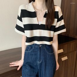 Women's T Shirts 2023 Spring Summer Female Casual Sleeveless Stripe Knit Vests Short Pullovers Women V-Neck Knitted Red Sweater Vest