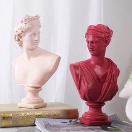 Decorative Objects Figurines Year Home Resin Statue Sculpture Room for Interior Living ation Figures Nordic 230508