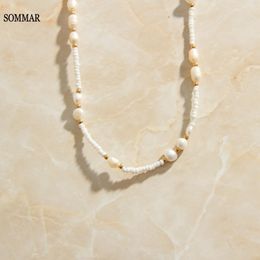 Pendant Necklaces SOMMAR Vintage Love Gold Plated Maiden necklaces Freshwater pearl splicing glass bead necklace maxi necklace bone 230509