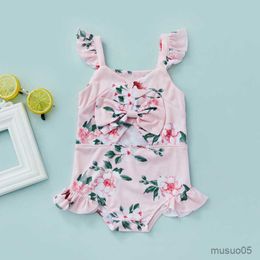 Two-Pieces Summer Girls Swimsuit New Princess Flower Straps Sleeveless Sequins Bowknot Swimwear for Old Children Girls