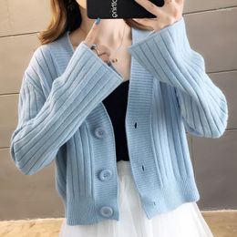 Women's Knits DTSTARZG Short Sleeve Knitted Sweater Cardigan Women 2023 Korean Cute V-neck Button Coat Women's Casual Blue