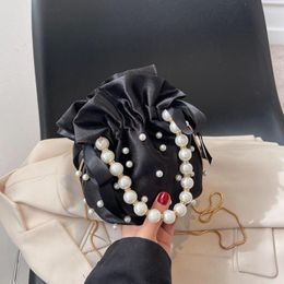 Evening Bags Fashion Rhinestone Shoulder Crossbody Bucket Bag Women Clutch Drawstring Pearl Chain Shiny Exquisite Handbags Purse
