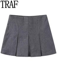 Womens Shorts TRAF Grey Pleated Skirt Women Striped Bermuda Woman High Waist Casual Mini Harajuku Fashion Skort 230508