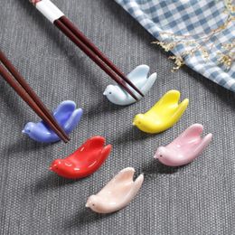 Chopsticks 1 Pc Japanese Cute Bird Ceramic Holder Creative Pigeon Spoon Knife Stand Rest Fork Rack Kitchen Tableware