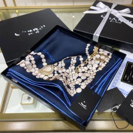 Scarves Women Designer Scarf Fashion Brand Pearl Metal Chain Print Camellia Wrap Head Scarfs Square Silk Twill Scarves Shawl Birthday Gift