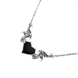 Pendant Necklaces Heart Necklace Neck Pendent Women Supplies Sweet Gift Dating Prop Heart-shaped Lady Accessories Couples Jewellery Kit